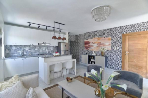 Cozy 1BR With Balcony in Santo Domingo